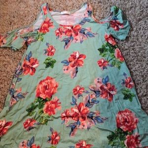 Worn 1 time- L tunic shirt